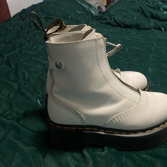 Dr Martens Jetta platform zip in white - Picture 5 of 9